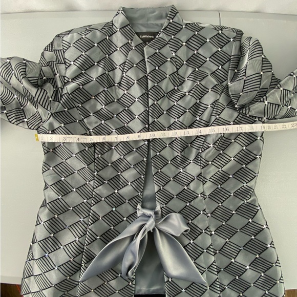 R&M Richards Silver Rhinestone 2 piece Jacket and top formal NYE Sz 10 - Picture 8 of 17
